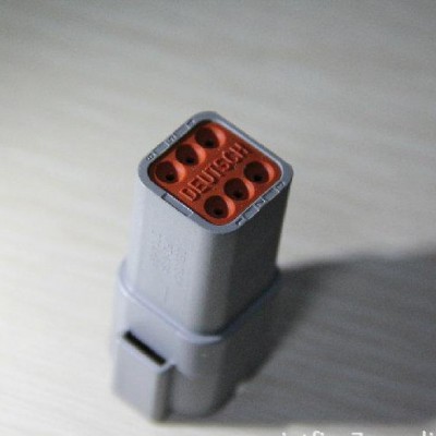 德驰 W3S DT系列插头的汽车连接器楔块