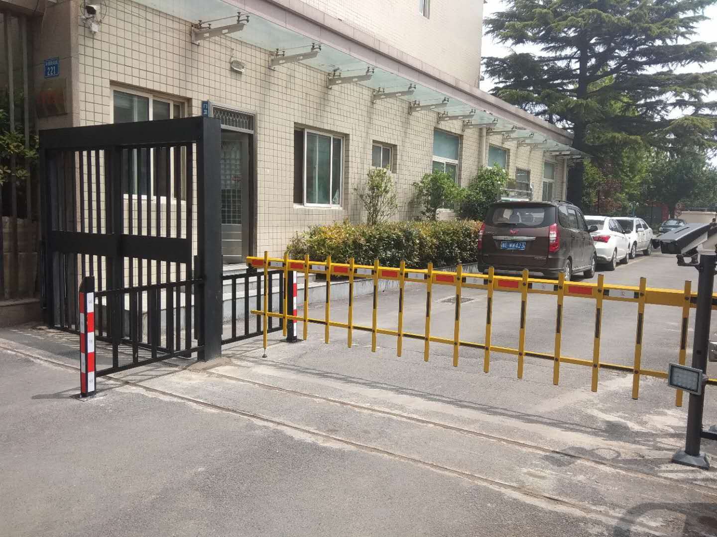 漯河单位栅栏道闸停车场专用设备批发