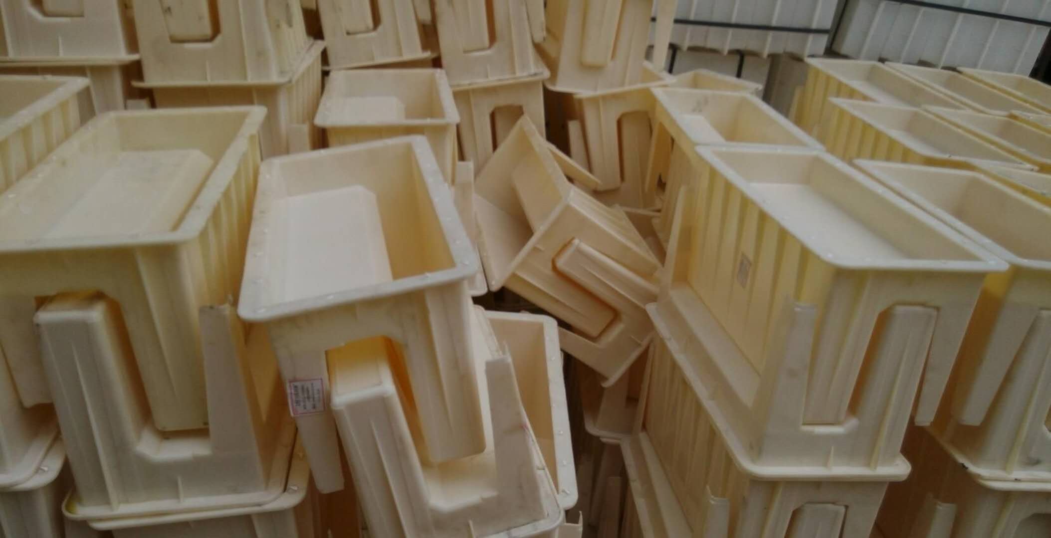 挡渣块模具价格— 铁路用挡渣块模具