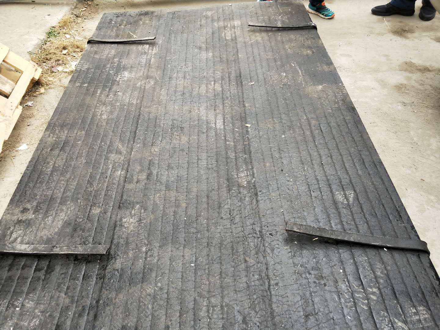 导向风叶双层复合钢板，双金属复合式耐磨钢板，高碳铬堆焊耐磨板