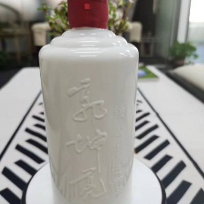 郭坤亮定制酒 柔雅酱香型白酒