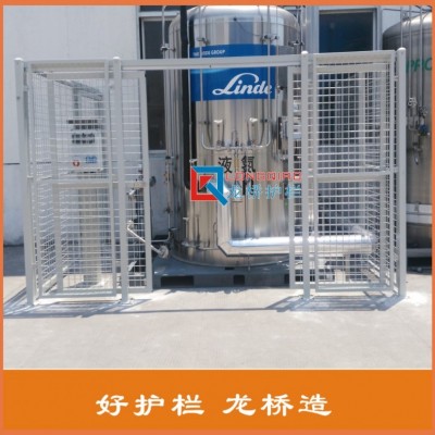 建德变电站隔离网 建德高压电焊隔离网 镀锌网烤漆工艺 龙桥