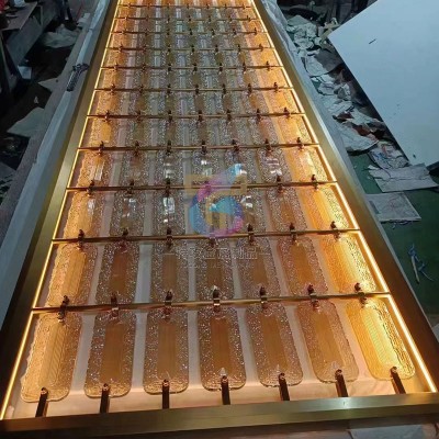 艺术玻璃不锈钢花格_不锈钢玻璃隔断定制_特攻金属屏风厂家