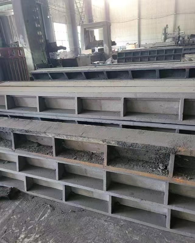 鸿祥牌多种规格铸铁地轨