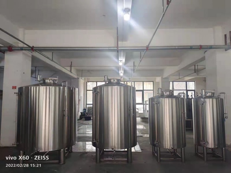 河津市康之兴不锈钢密封储酒罐食用油储存罐款式齐全定制各种规格