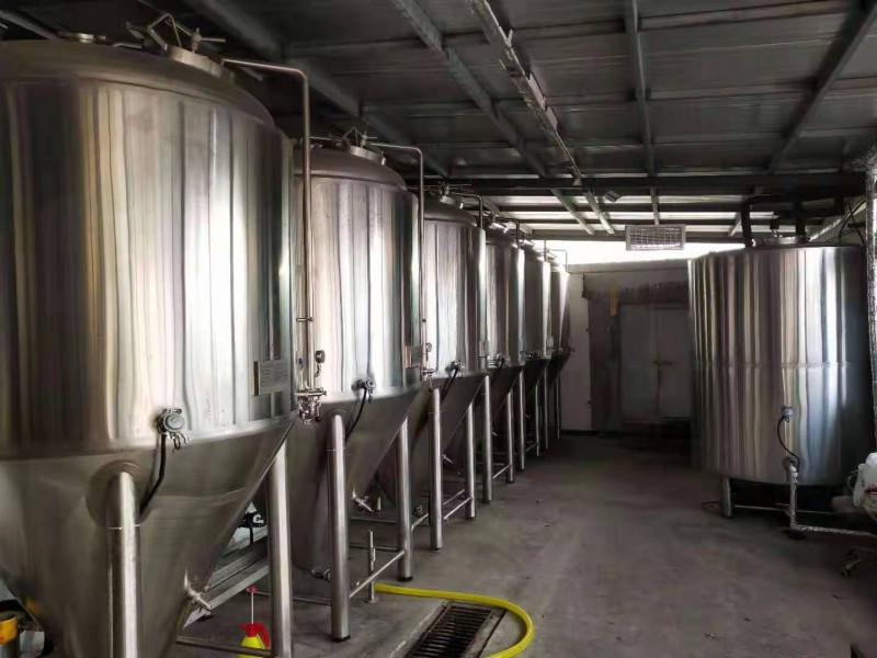 南京精酿啤酒设备酿酒的设备价格3吨啤酒设备