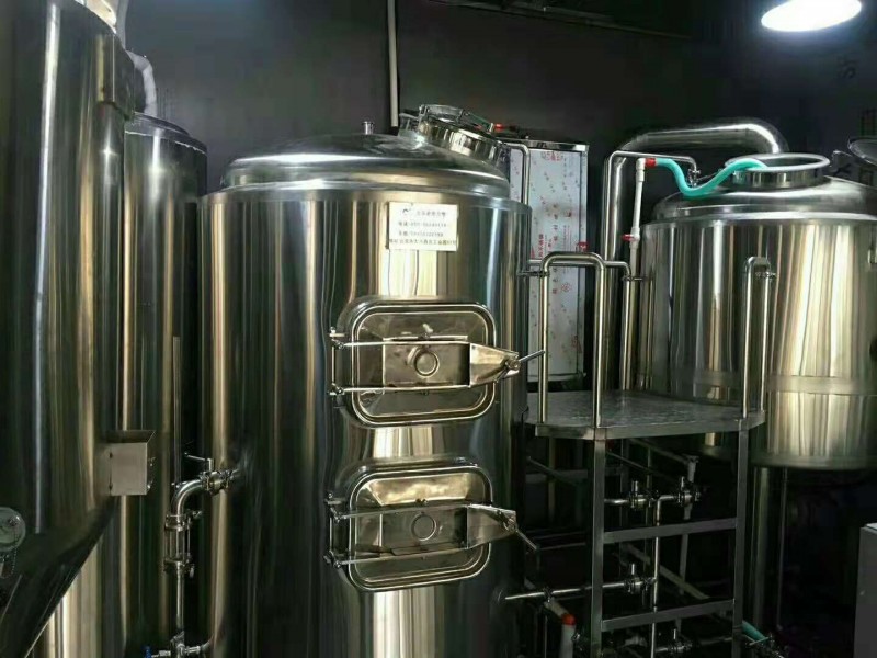 江苏小型精酿啤酒设备酿啤酒的机器500升啤酒设备