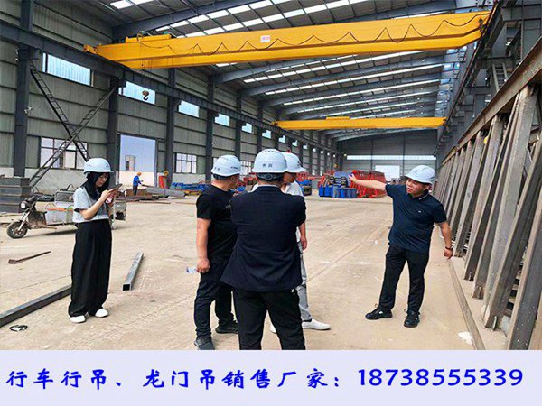 黑龙江齐齐哈尔双梁行车厂家50吨22.5米QD型行吊