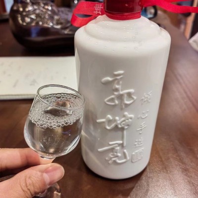郭坤亮酒酱香型白酒 聚会招待