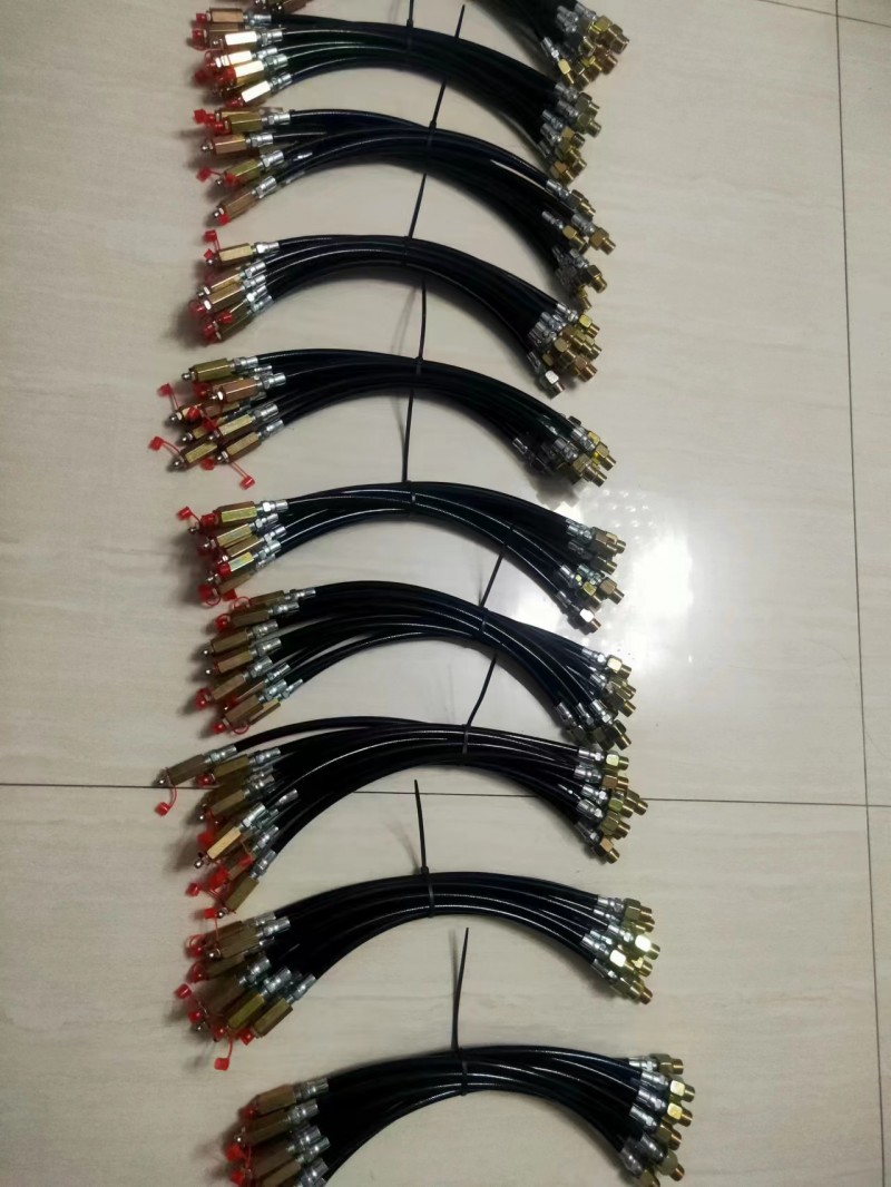 M12电机注油软管-M10电机加油软管-M8电机黄油软管厂家