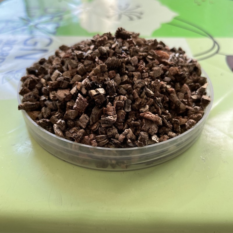 蛭石粉用于育苗多肉栽培园艺花卉，也可做保温材料涂料添加
