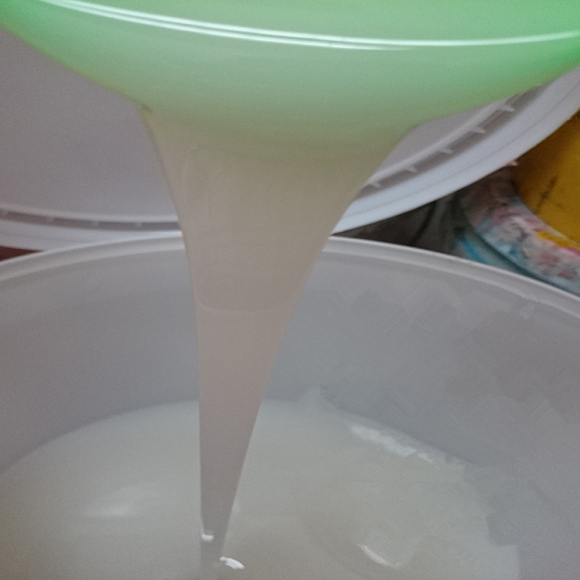 环保食品级人体硅胶 流动性好的液体硅胶生产厂家