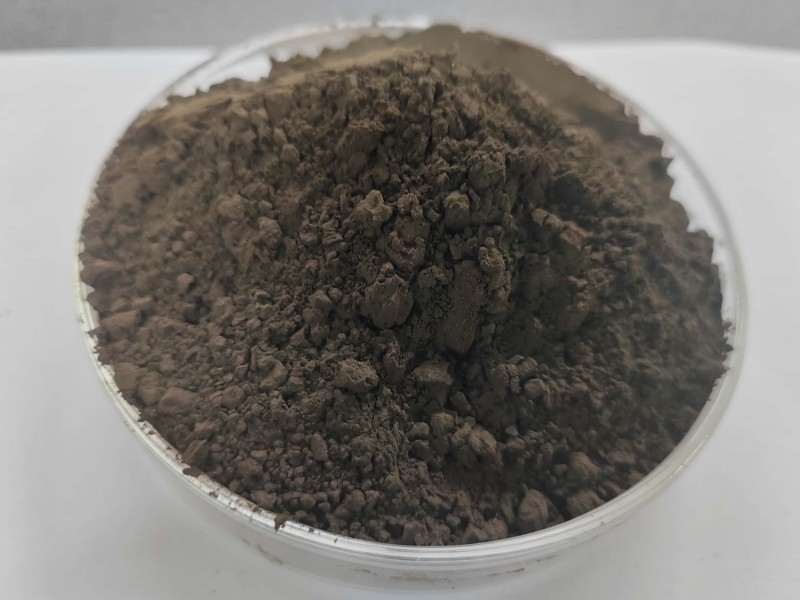 绿色玻璃瓶染色用绿色玻璃着色铬矿粉300目 400目600目
